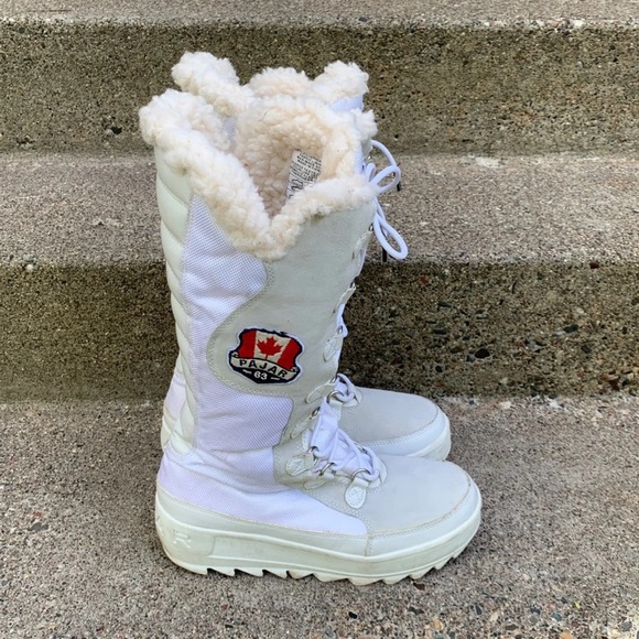 Pajar White Winter Boots with Cream Fur 10 - Picture 2 of 11